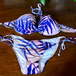 Vintage Victoria Secret!!! Island Beauty